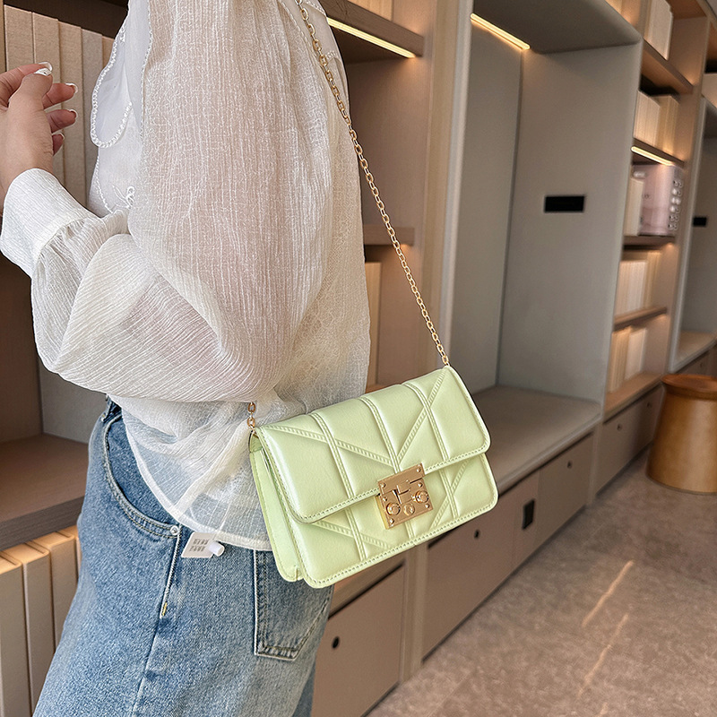 Chain bag crossbody bag