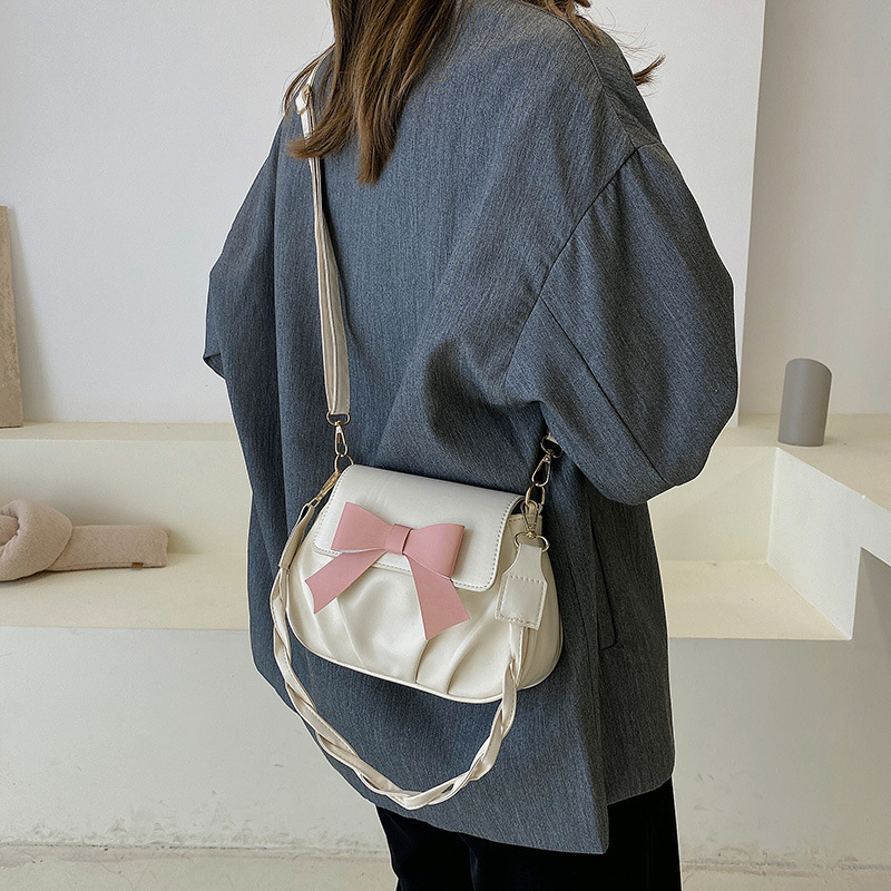 Bow fold small square bag