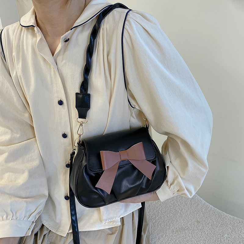 Bow fold small square bag