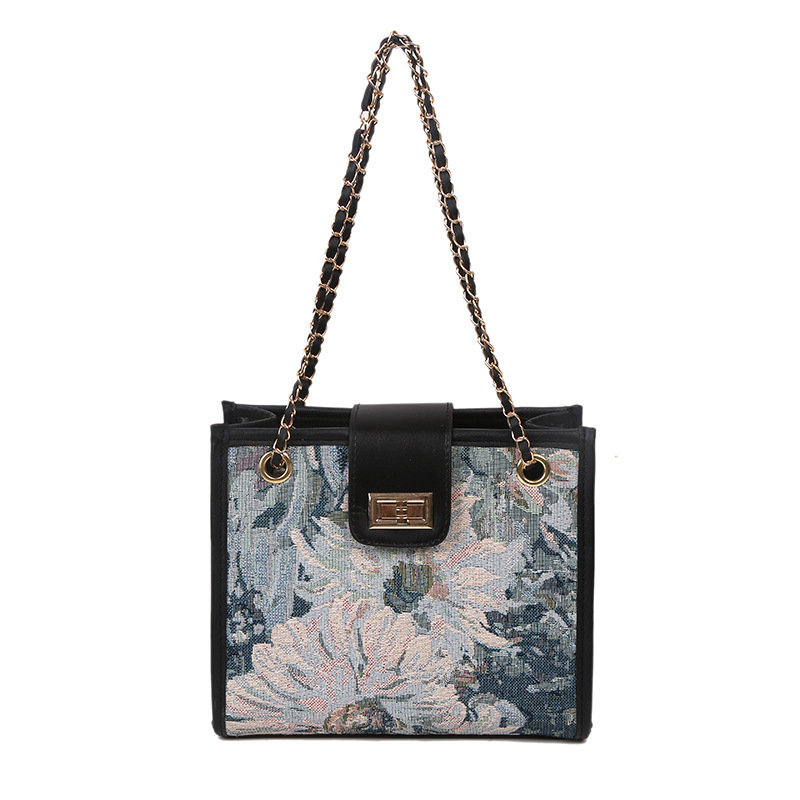 One-shoulder slung tote bag
