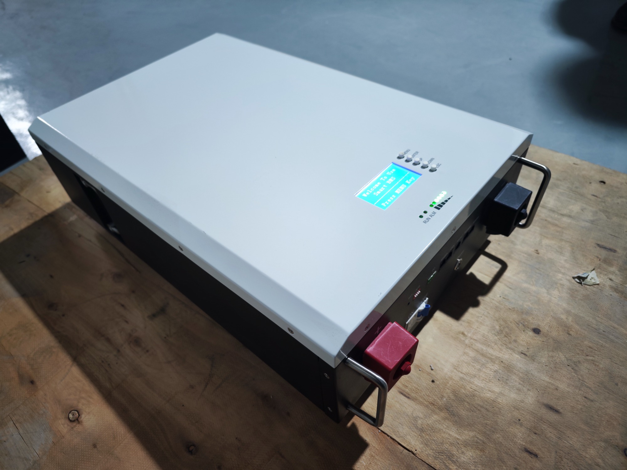 RisunPower 25.6V 200AH 5.12kWh Residential Wall Mounted Power Storage Lithium battery LiFePO4 lithium ion batteries