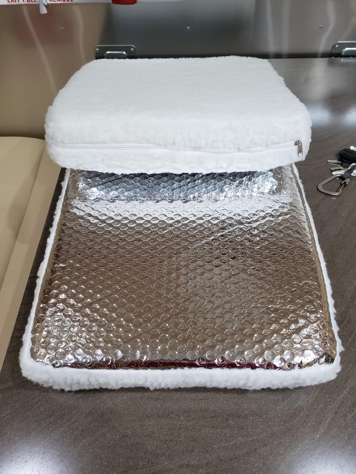 Trailer RV Vent Insulators 14"x14"x3" RV Vent Pillow RV Skylight Insulators with velcro for inside Trailer