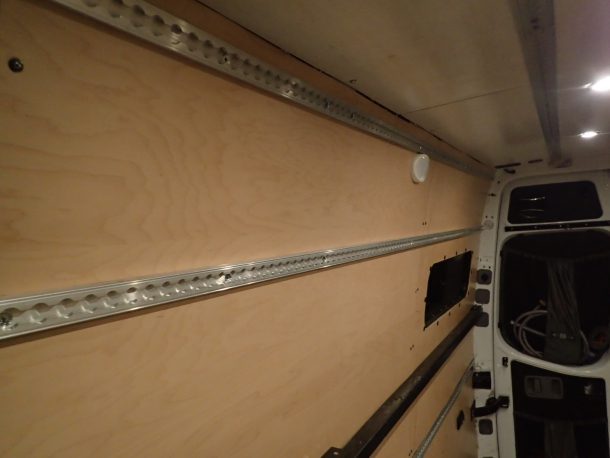 Van Build Semi-Circle L-Track High Quality T6 Aluminum L track for Van Conversion