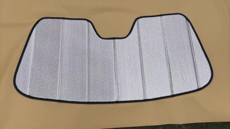 China Manufacturer Stiff Car Sunshade With Non Woven Fabric Bottom Custom Fit Car Windshield Sunshade for BMW X3