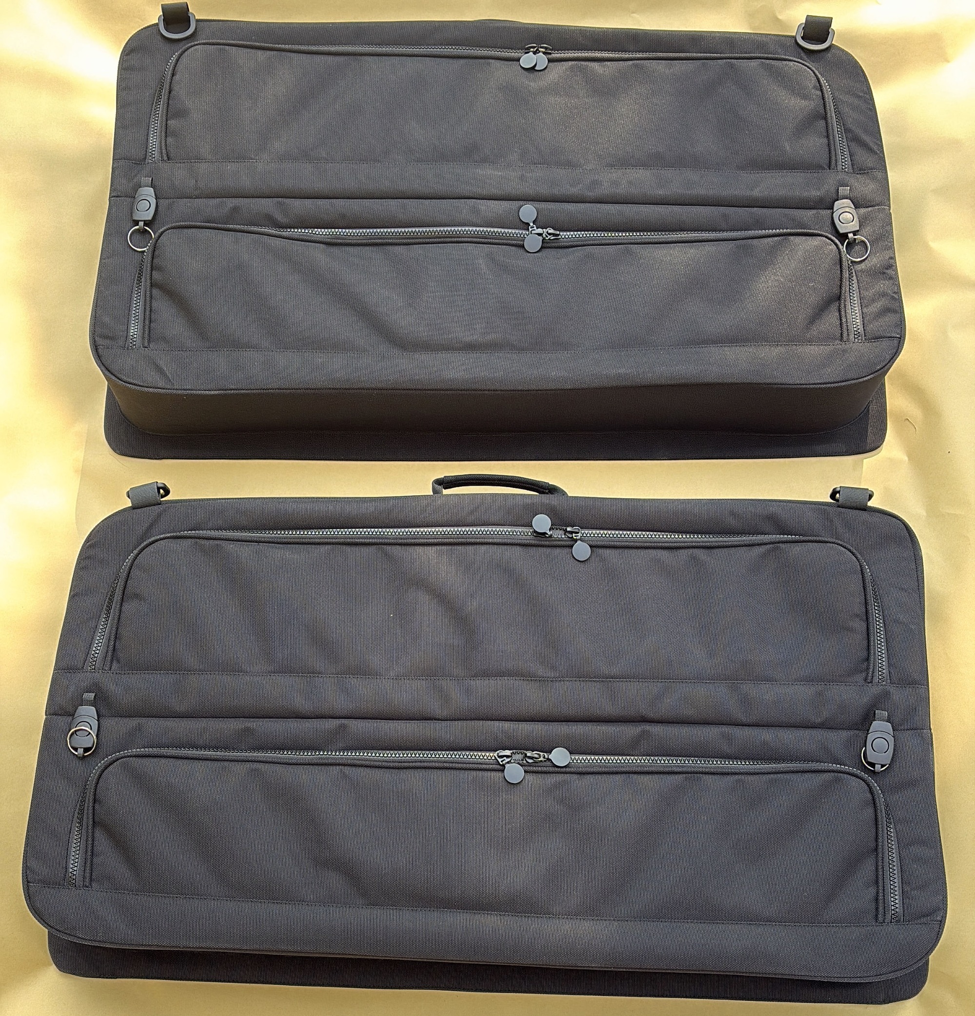 China Manufacturer Heavy Duty VW Multivan Window Bags Custom fit for Side window Storage Bag