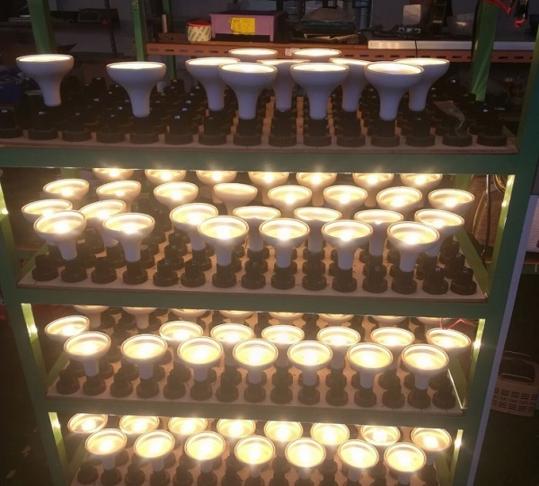 Able Hot Sell High Quality 18*1W Led PAR38