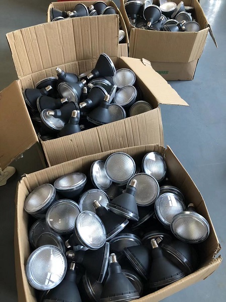 Able High Quality Plastic+Aluminum 15W 1300Lm 2835 Waterproof PAR38 Led