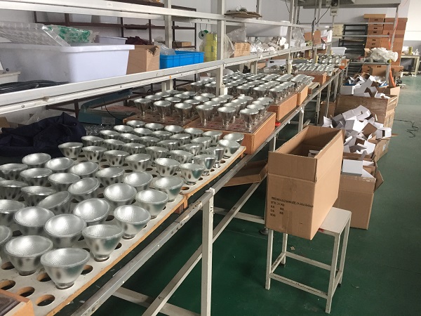 Able High Quality Aluminum 15W 1300Lm 2835 Waterproof Outdoor PAR38 Led Bulb Light