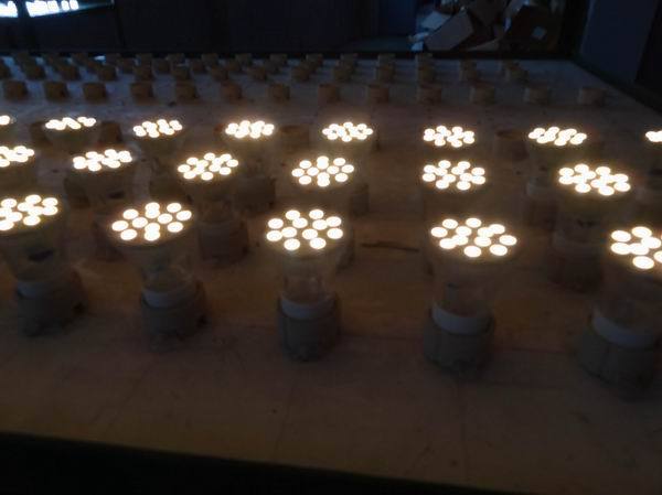 Able No Flicker Ra80 2W 12SMD 5050 220Lm 230V DC GU11 Led 35mm Mini GU10 Led