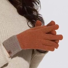 Alpaca Beanie Cap / Touchscreen Gloves Set