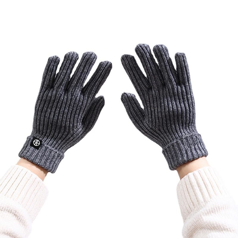 Wool Beanie Cap / Touchscreen Gloves Set