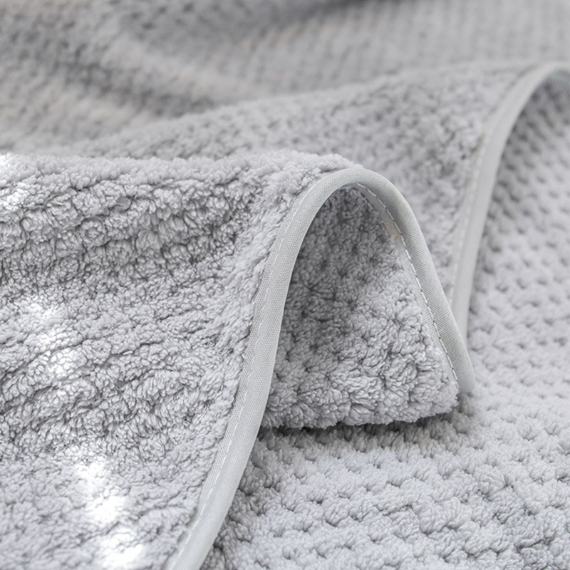 Checkered Coral Fleece Towel