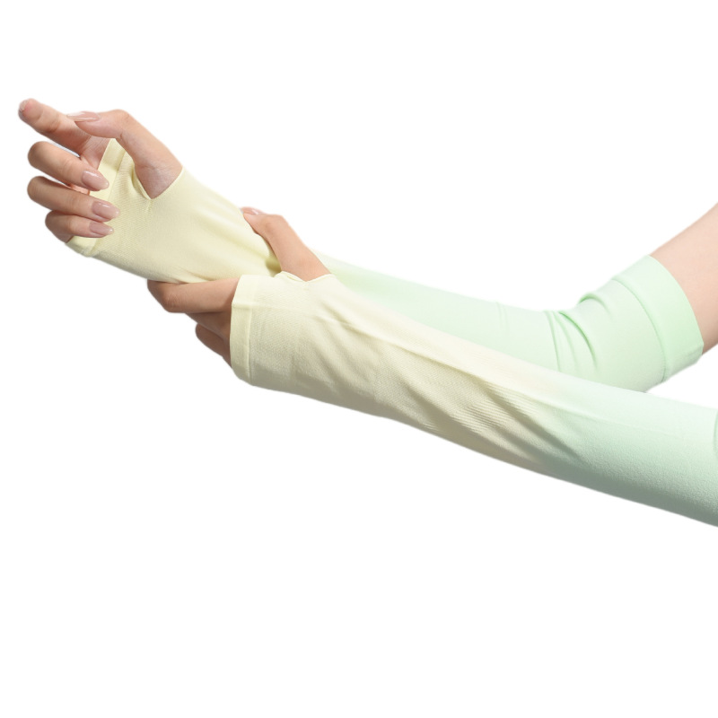 Gradient-Color Print Cooling Arm-Sleeve