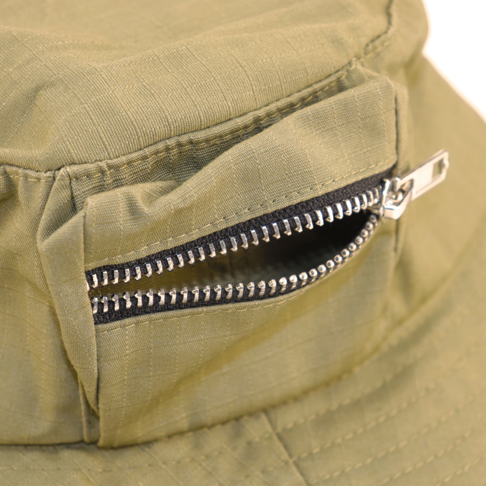 Bucket Hat With Zipper