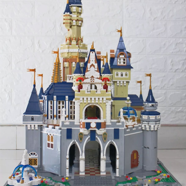 Mould King 13132 The MOC Castle Model Building Blocks 8388pcs Bricks With 71040 Kids Toys Brick Gifts From China