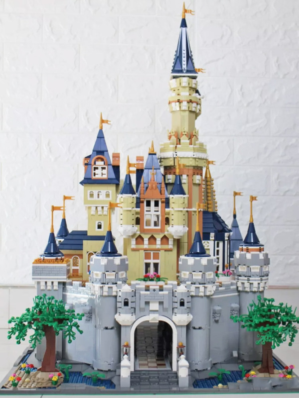 Mould King 13132 The MOC Castle Model Building Blocks 8388pcs Bricks With 71040 Kids Toys Brick Gifts From China