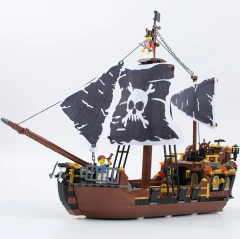ZHEGAO QL1800 722pcs Pirate Kingdom Ship Building Block Model Children's Educational Toys Ship  From  China