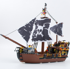 ZHEGAO QL1800 722pcs Pirate Kingdom Ship Building Block Model Children's Educational Toys Ship  From  China