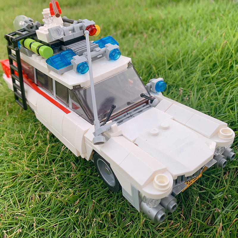 MOC Custom “ghostbusters ECTO-1”Model Car 300pcs bricks creator kids toy ship from China.