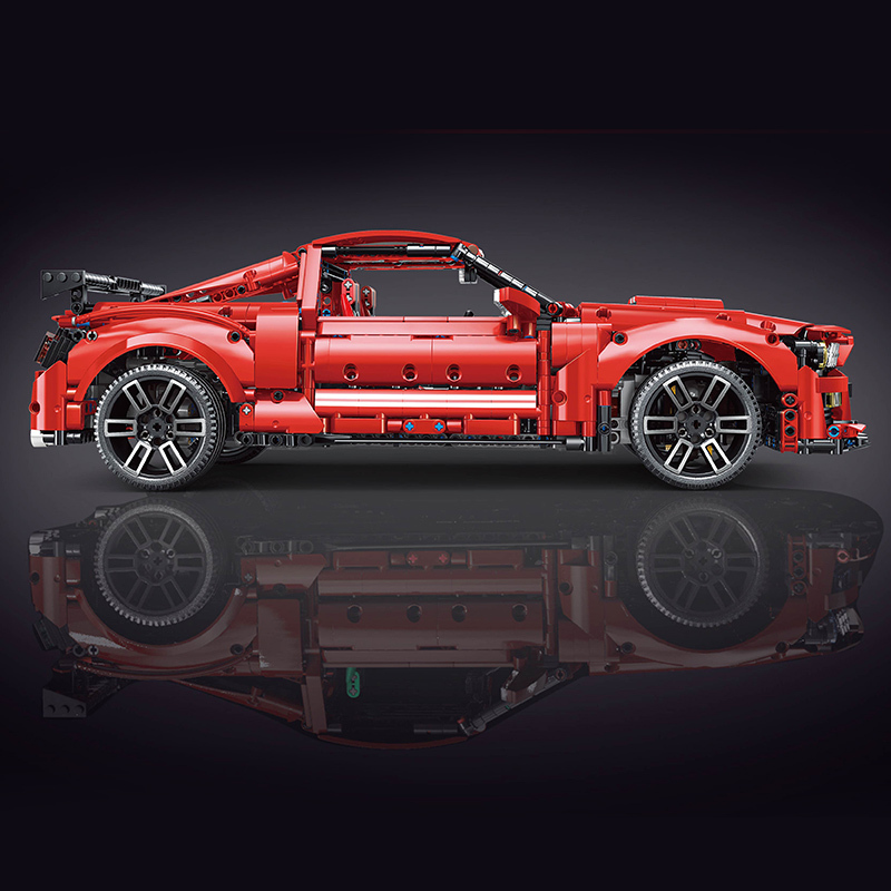 TaiGaoLe T5017B Moc Technical  Red Super Car 1:10 Shelby Gt500 Building Blocks 2814pcs without Motor Gift ship from China.