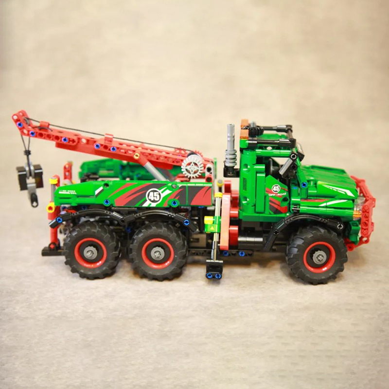 SEMBO 720940 Technic Static Version 6x6 All Terrain Tow Truck Building Blocks 1135pcs Bricks Toys from China Delivery.