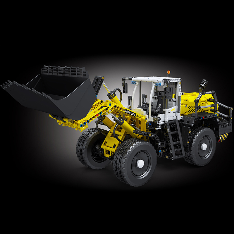 Mould King 17026 Technic Pneumatic Loader L550 with Motor Building Blocks 1803pcs Bricks Toys From China Delivery.