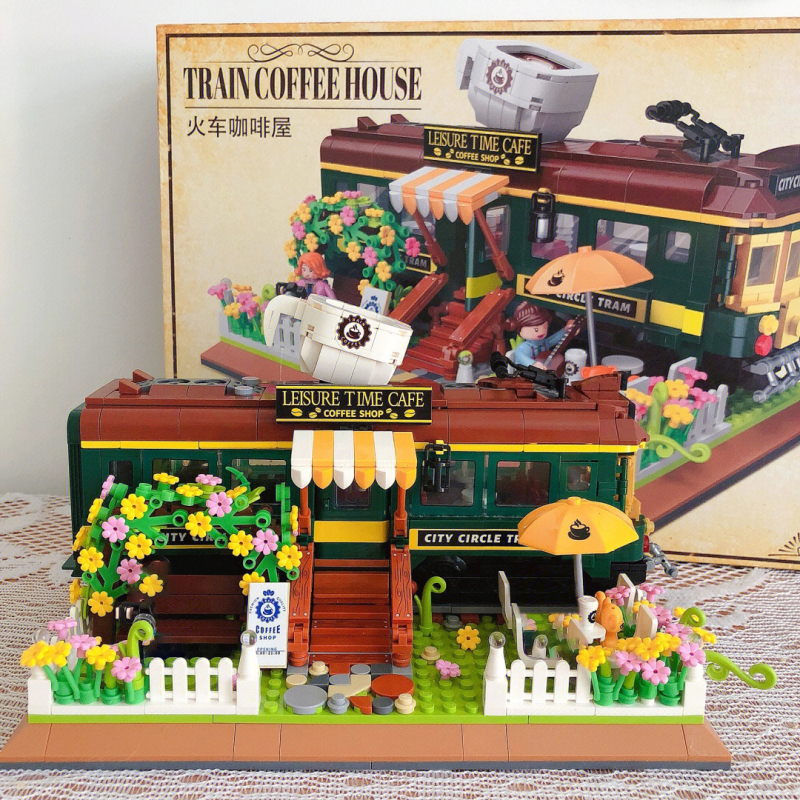 {MINI Bricks}ZHEGAO DZ6002 Creator Expert Train Coffee House Building Blocks 1081pcs Bricks Toys From China Delivery.