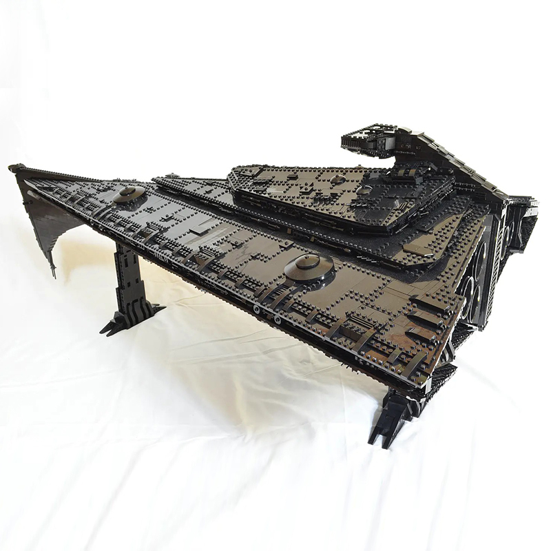 MouldKing 21004 Star Wars Eclipse-Class Dreadnought Building Blocks 10368±pcs Bricks from China.