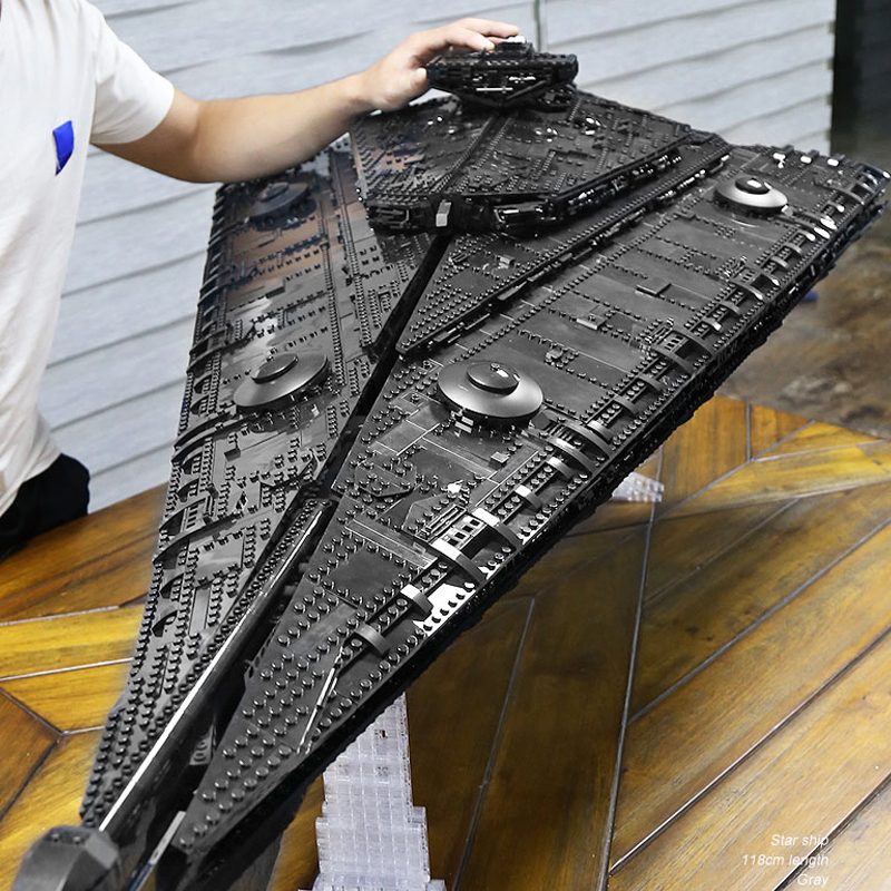 MouldKing 21004 Star Wars Eclipse-Class Dreadnought Building Blocks 10368±pcs Bricks from China.