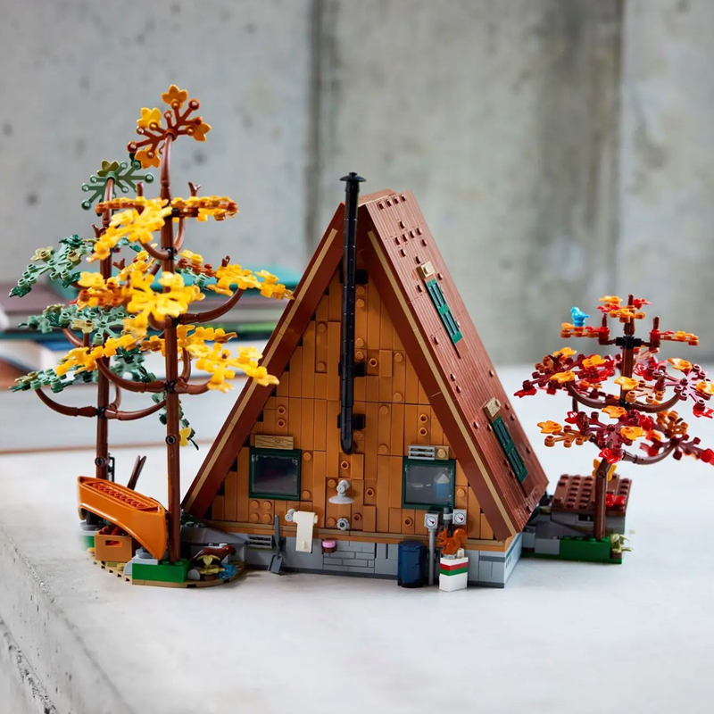 Custom 67001 Creator A-Frame Cabin Buildings Blocks 2162±pcs Bricks from China.