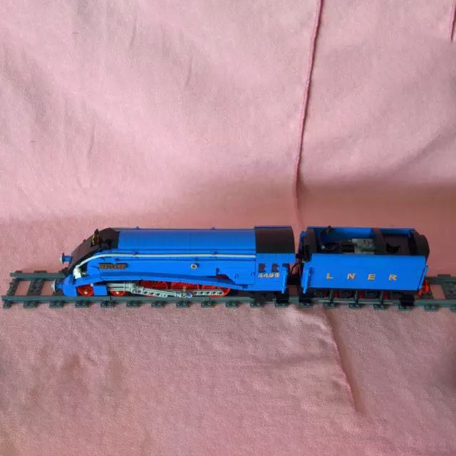 MOULD KING 12006 RC Class A4 Pacifics Mallard Railways Railroad Building Blocks 2139±PCS Bricks from China.