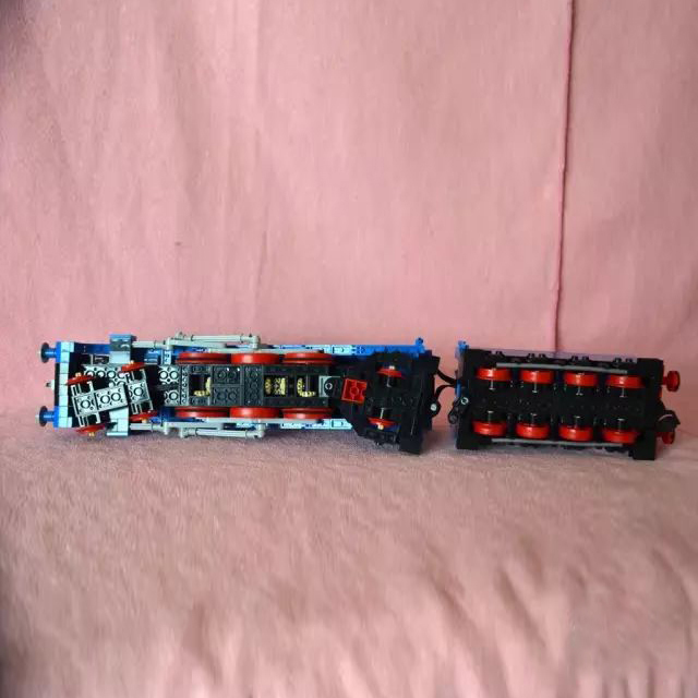 MOULD KING 12006 RC Class A4 Pacifics Mallard Railways Railroad Building Blocks 2139±PCS Bricks from China.