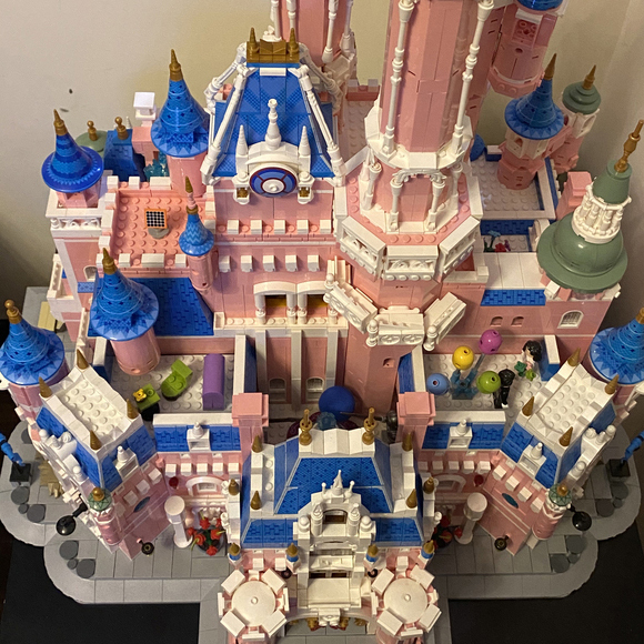 PANLOS 613003 Creator Expert Pink Dream Castle Building Blocks 9963±pcs Bricks Toys From Europe 3-7 Days Delivery.