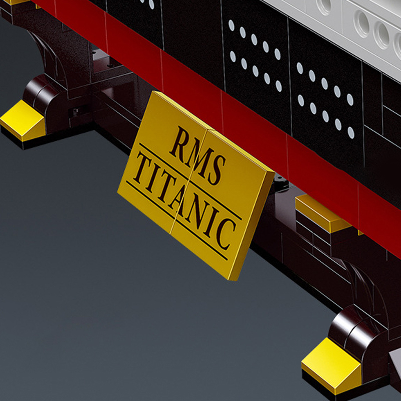 JIESTAR 92026 Titanic Building Blocks 1058±pcs Bricks Toys Model From China