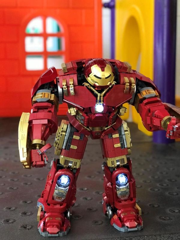 K-Box V5004 Super heroes Marvel Hukkrustar Building Blocks 4123pcs Bricks Toys From China Delivery.