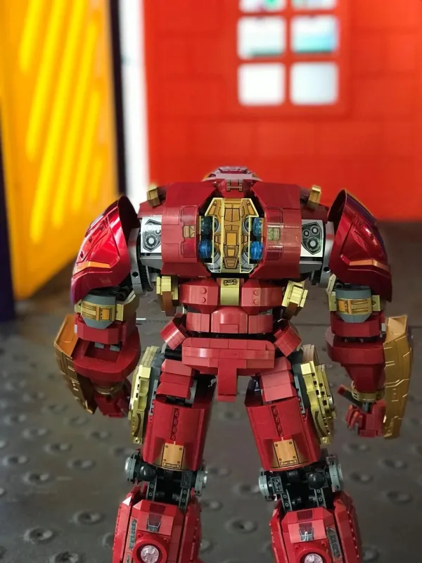 K-Box V5004 Super heroes Marvel Hukkrustar Building Blocks 4123pcs Bricks Toys From China Delivery.