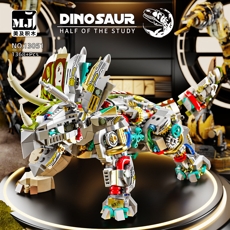 MJI 13051 Semi-mechanical Triceratops Monster Dinosaur