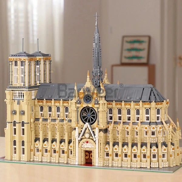 BAKA 33213 Notre Dame de Paris Modular Buildings