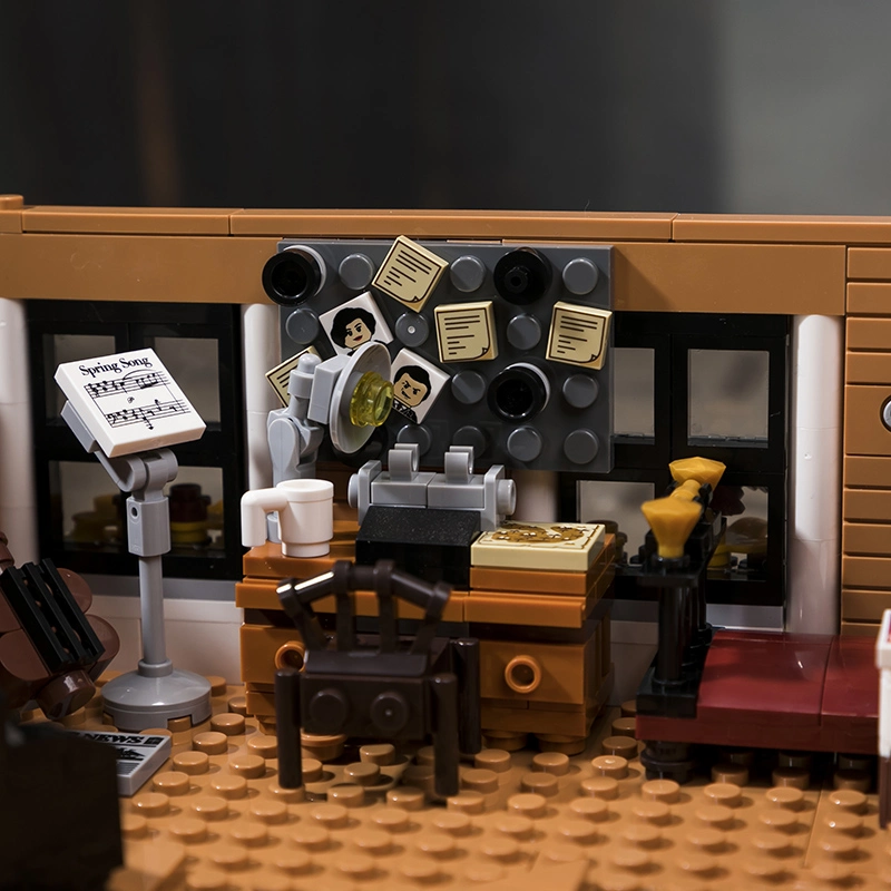 [Deal] Pantasy 85014 Sherlock Holmes Baker Street 221B Apartment Modular Building
