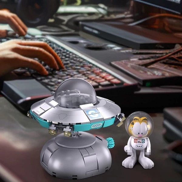 Sluban M38-B1223 Garfield Space Travel Movie