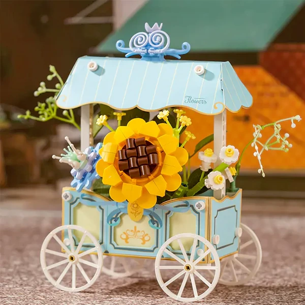 Pantasy Festooned Vehicle Creator Expert