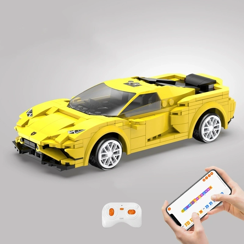 CaDa 1:20 10 Stud Wide Car Model Technic