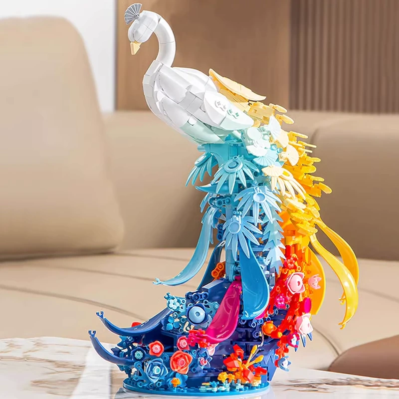 Pleyerid P8161 Peacock Creator Expert