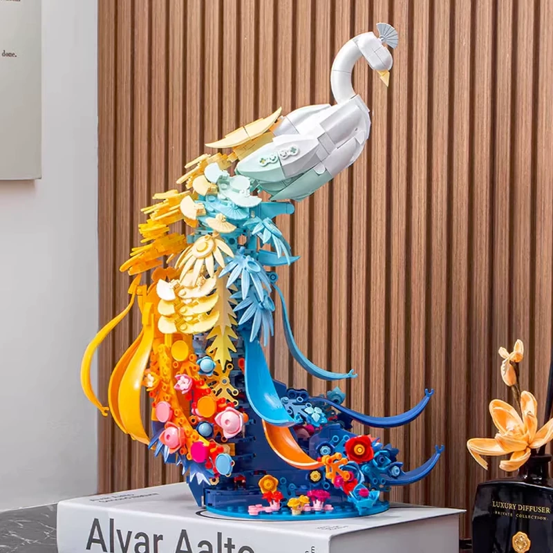 Pleyerid P8161 Peacock Creator Expert