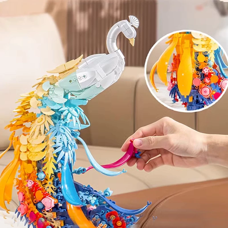Pleyerid P8161 Peacock Creator Expert