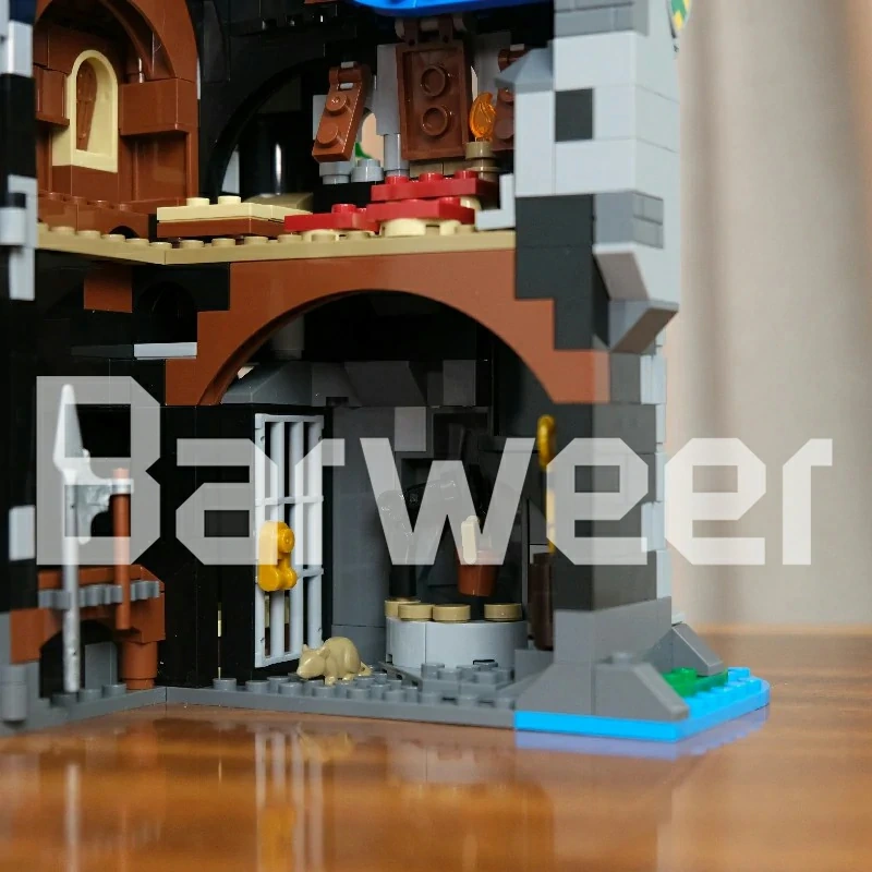 [Deal] Studio MOC 148389 Fortress of Lakeside County Modular Buildings