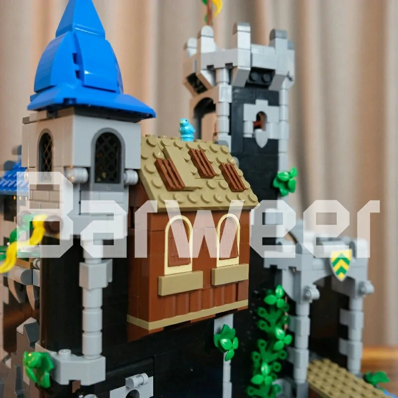 [Deal] Studio MOC 148389 Fortress of Lakeside County Modular Buildings