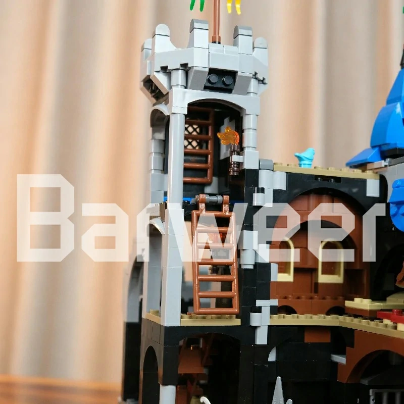[Deal] Studio MOC 148389 Fortress of Lakeside County Modular Buildings