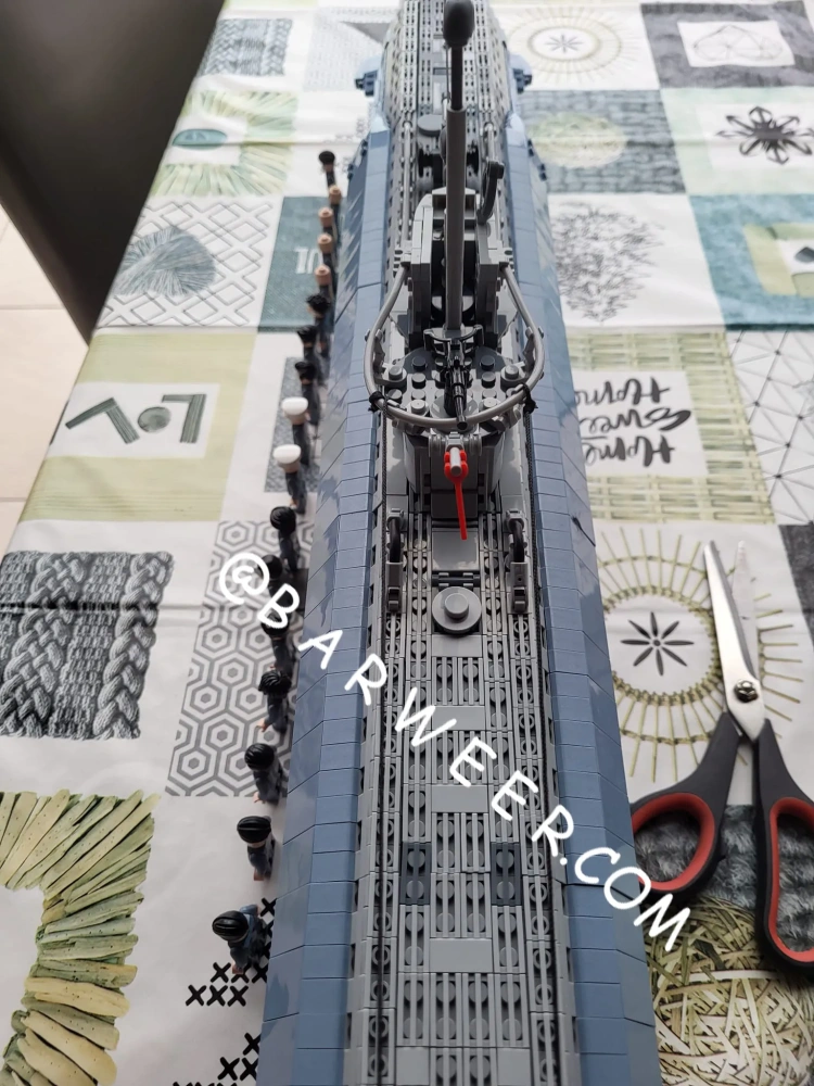 [Deal] Panlos 628011 VIIC U-552 Submarine Military Europe Warehouse Express