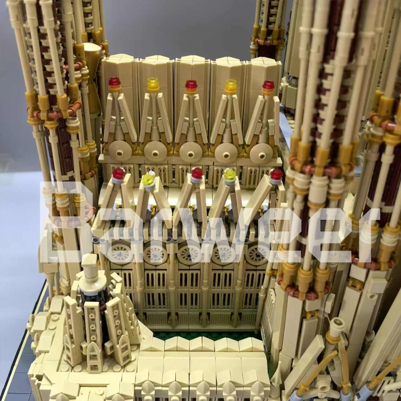 Studio MOC 65795 Sagrada Familia Modular Buildings